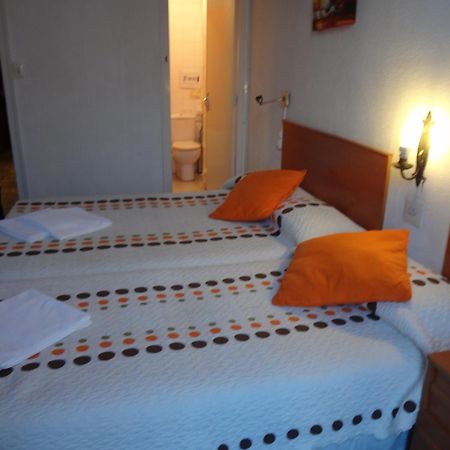 Hostal Lima Βαρκελώνη Εξωτερικό φωτογραφία