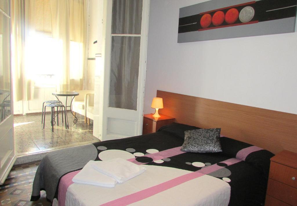 Hostal Lima Βαρκελώνη Εξωτερικό φωτογραφία